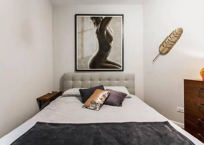 ✪ Cozy 1 Bedroom Close To Downtown Chicago ✪